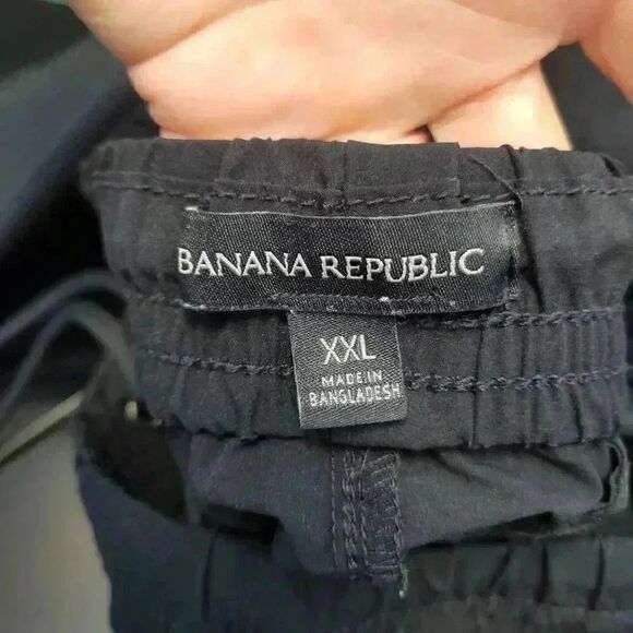 Banana Republic Men's Black Nylon/Spandex Tech Joggers Pants - Picture 9 of 9